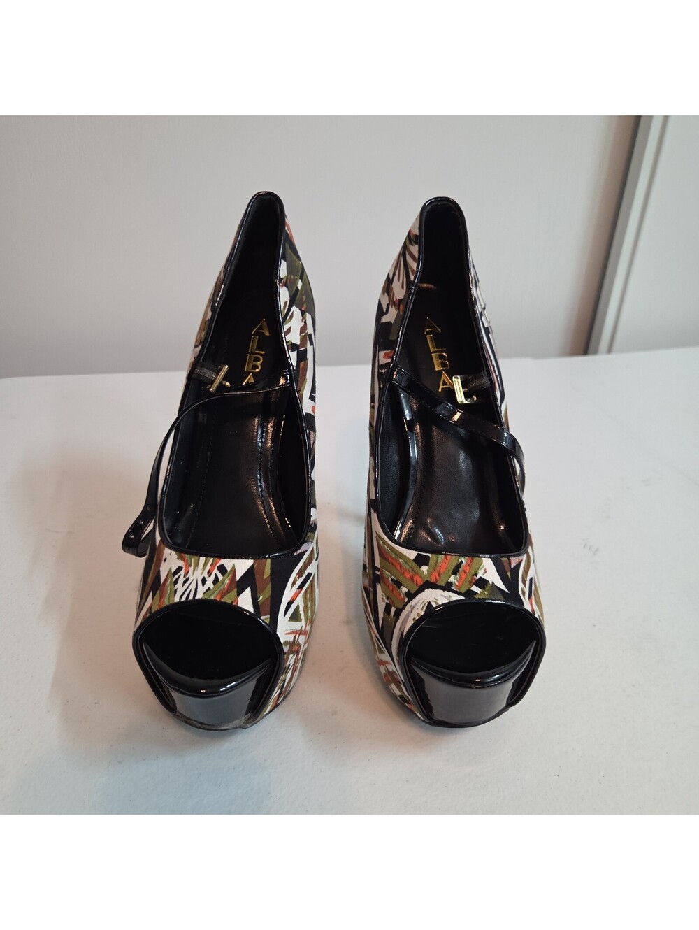 women's peep-toe platform stiletto heels by Alba size 9